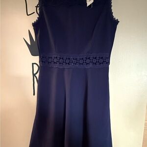 Elegant Navy Blue Lace Trim Dre